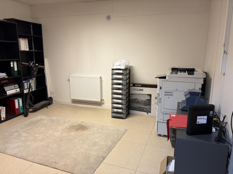 Bureau - 70 m² - 4 pièces