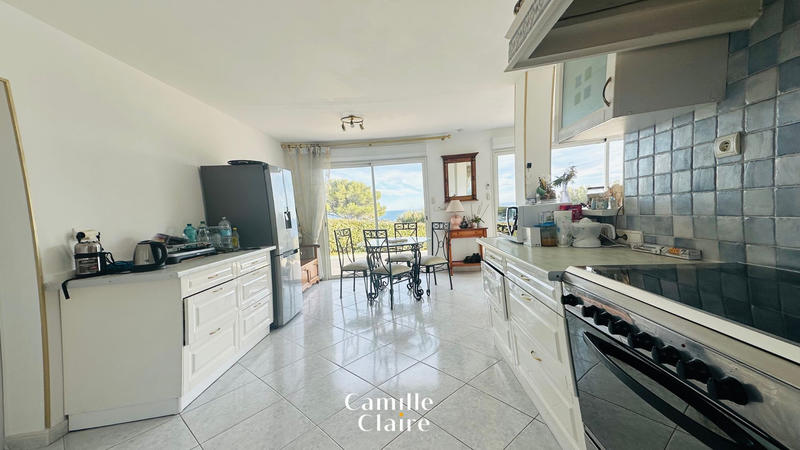 Villa - 240 m² - 10 pièces