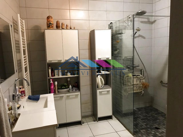 Maison - 172 m² - 10 pièces