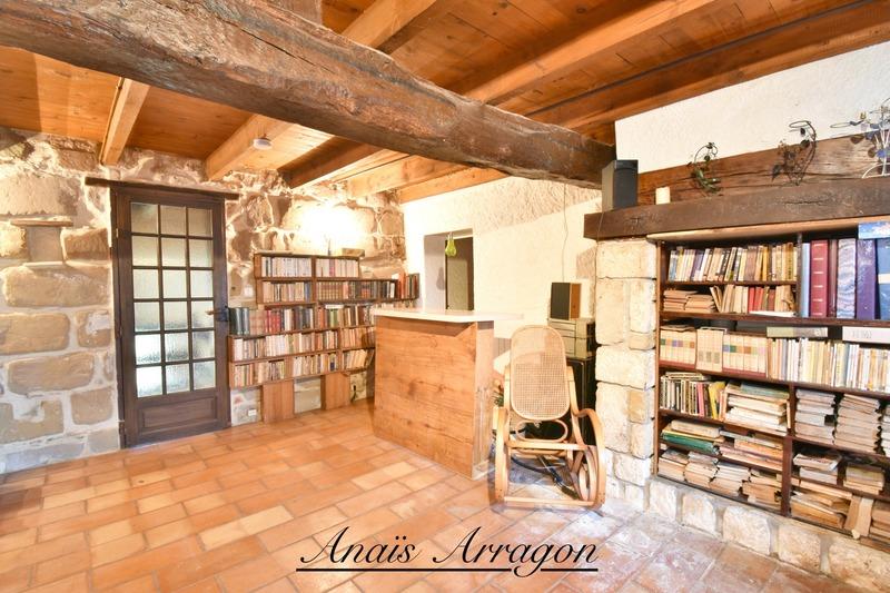 Maison en pierre - 176 m² - 4 pièces