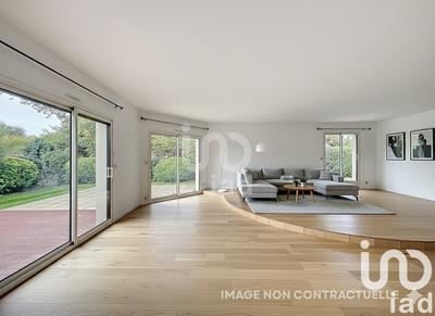 Maison - 183 m² - 7 pièces