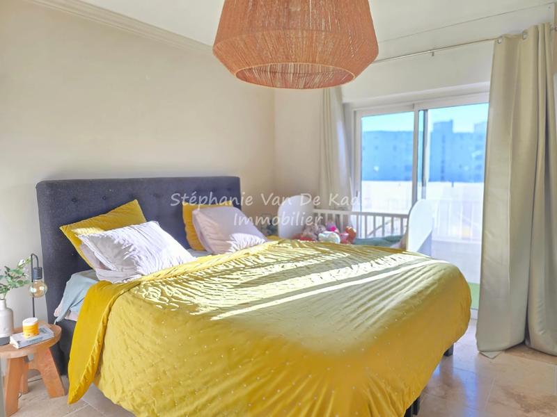 Appartement - 93 m² - 5 pièces