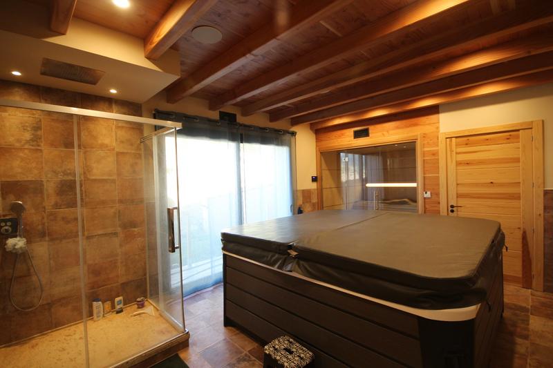 Maison - 400 m² - 7 pièces