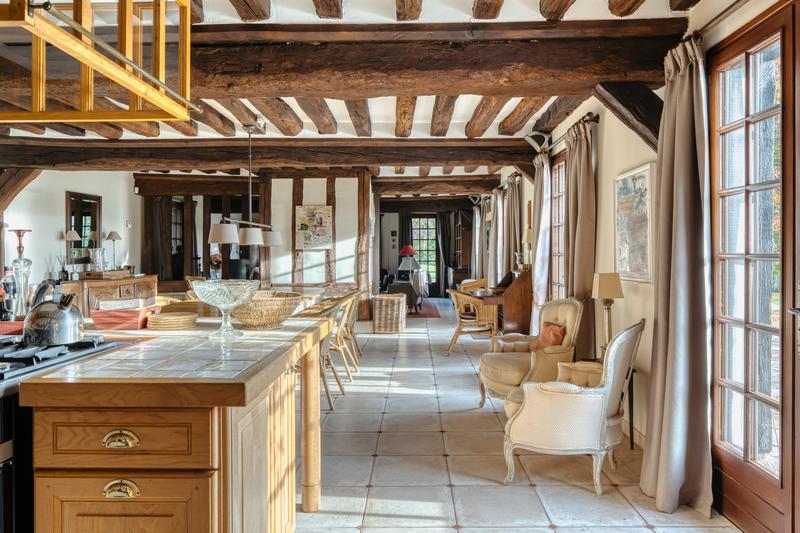 Maison - 268 m² - 8 pièces