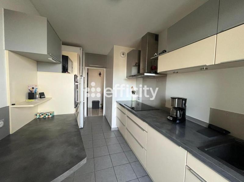 Appartement - 107 m² - 4 pièces