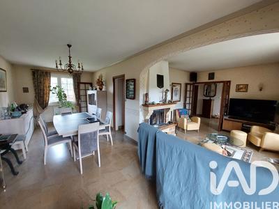 Maison - 172 m² - 7 pièces