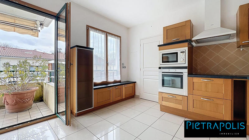 Appartement - 130 m² - 5 pièces