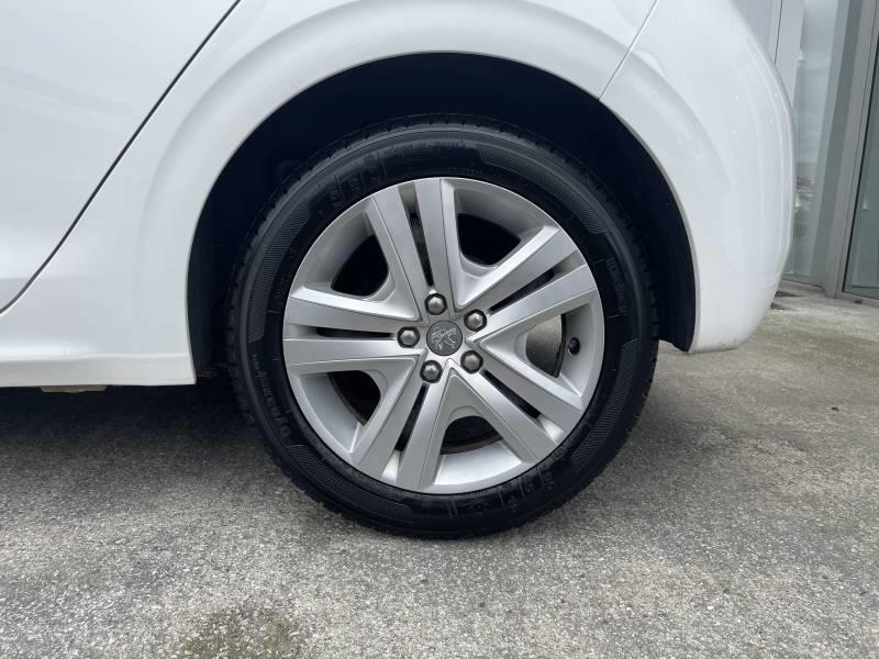 Peugeot 208 1.6 BlueHDi 75ch Bvm5 Style