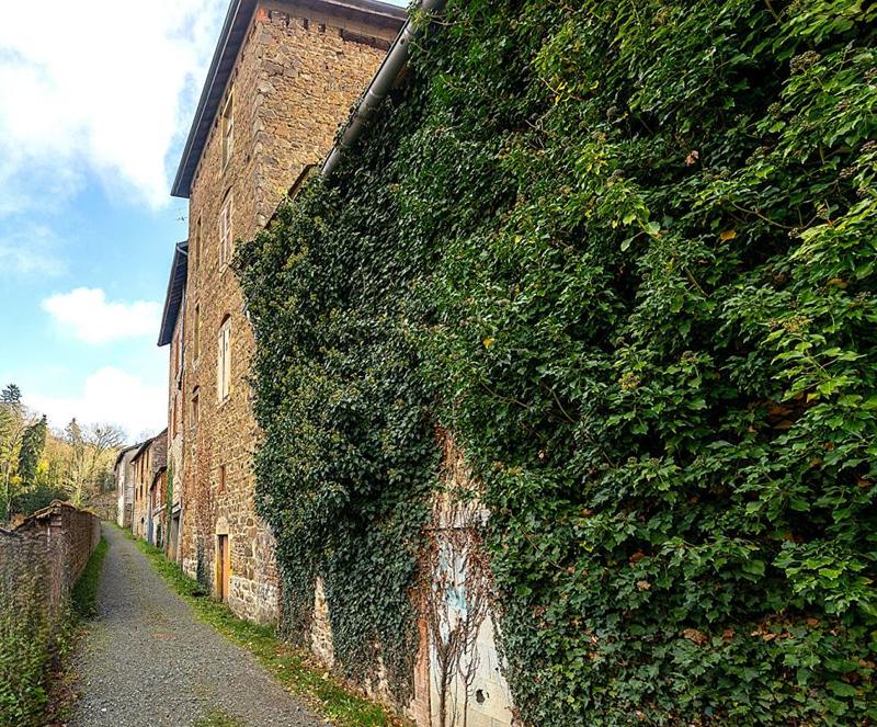 Maison - 300 m² - 10 pièces