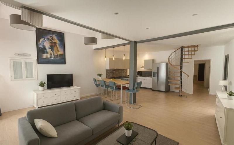 Maison - 160 m² - 6 pièces