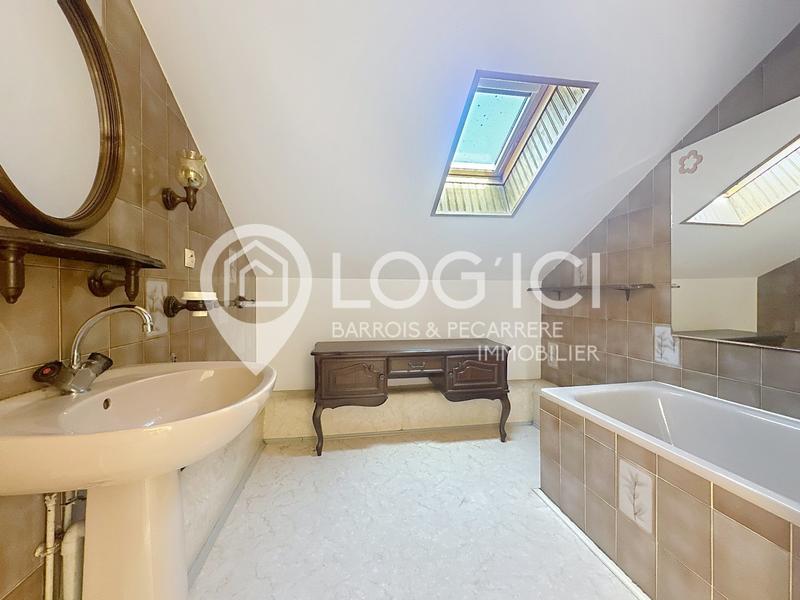 Maison - 105 m² - 5 pièces