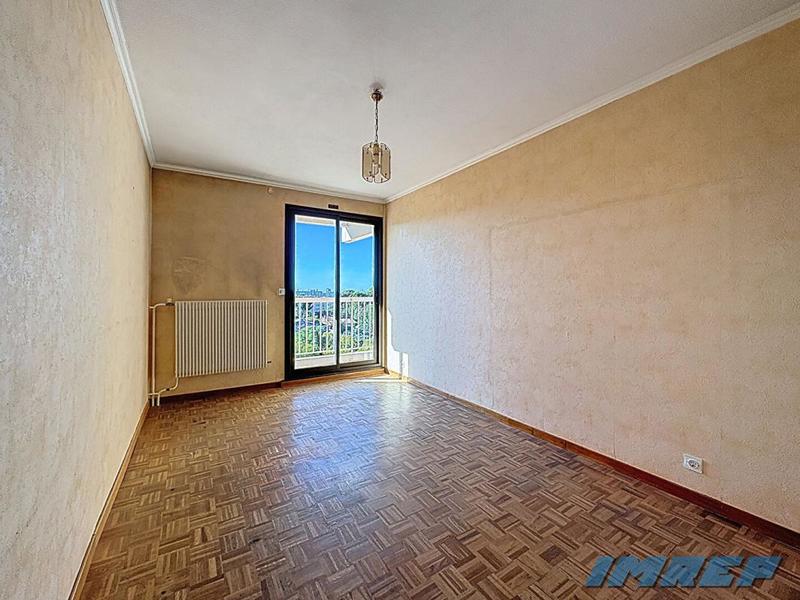 Appartement - 106 m² - 5 pièces