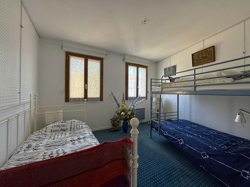 Maison - 274 m² - 10 pièces