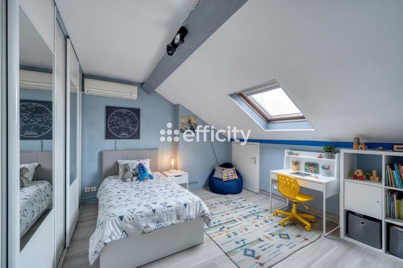 Maison - 119 m² - 6 pièces