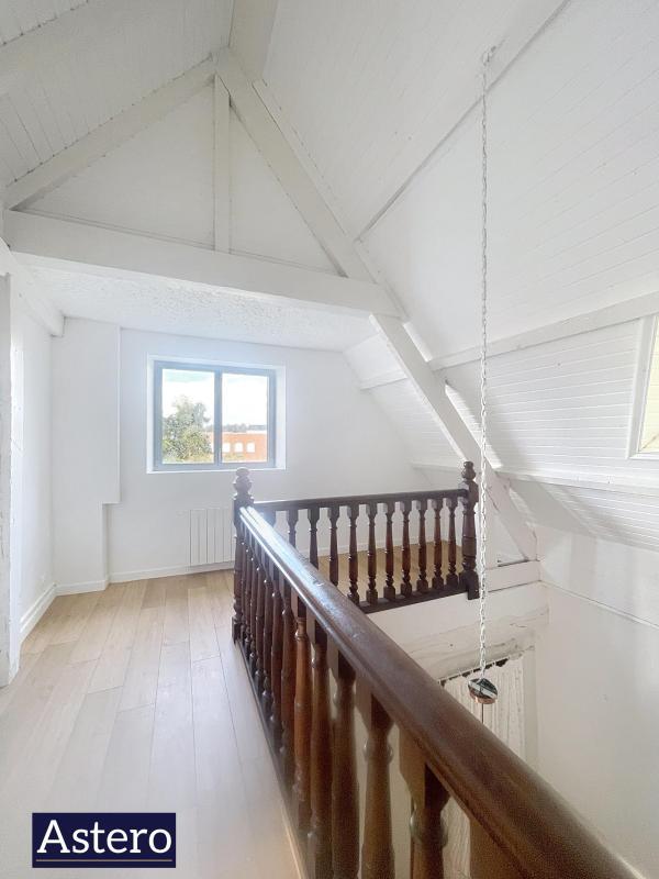 Maison - 224 m² - 7 pièces