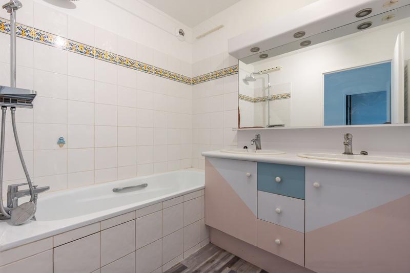 Appartement - 102 m² - 4 pièces