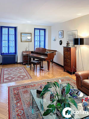 Maison - 175 m² - 10 pièces