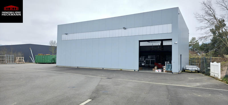Entrepôt - 370 m²
