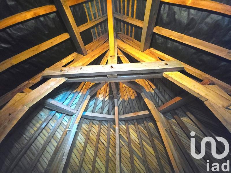 Maison - 200 m² - 8 pièces