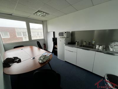 Bureau - 180 m²