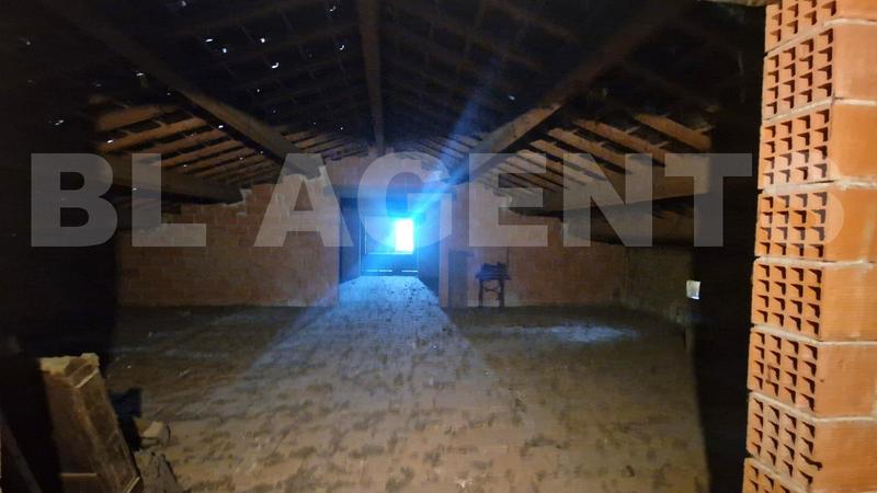 Maison - 228 m² - 6 pièces