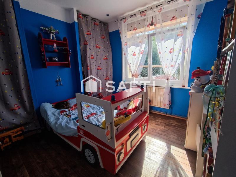 Maison - 96 m² - 5 pièces