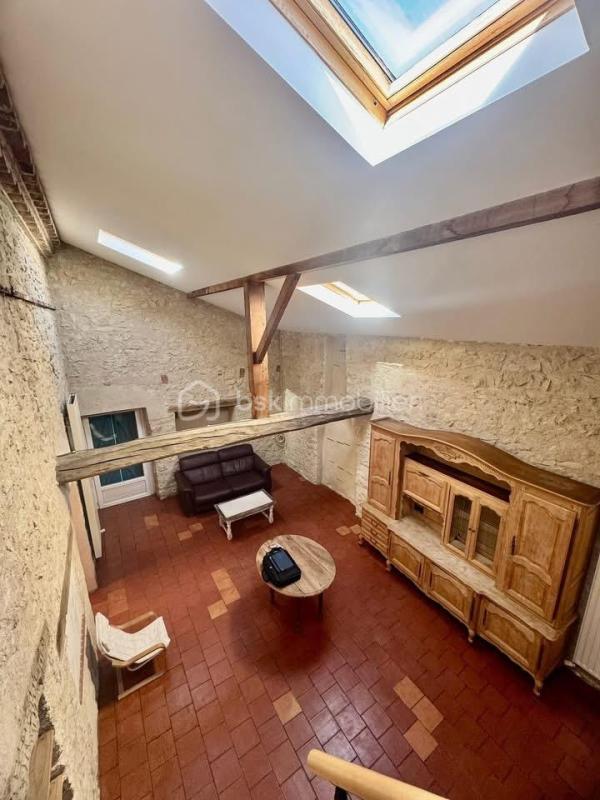 Maison en pierre - 146 m² - 6 pièces