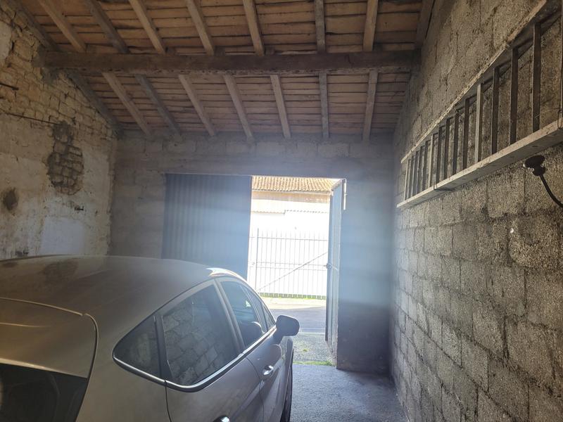 Parking / Garage - 32 m²