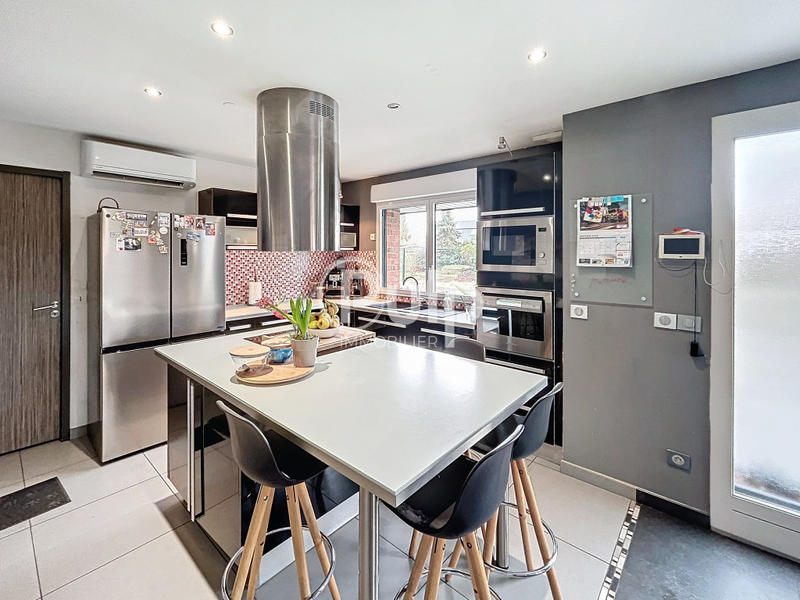 Maison - 120 m² - 6 pièces