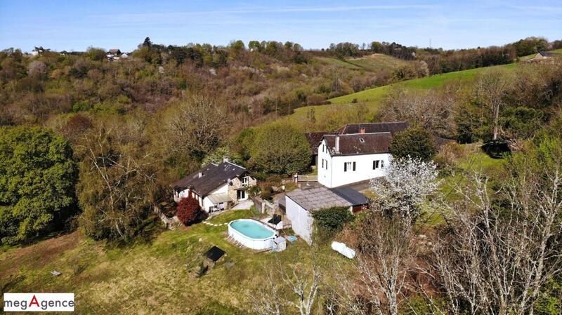 Corps de ferme - 187 m² - 8 pièces