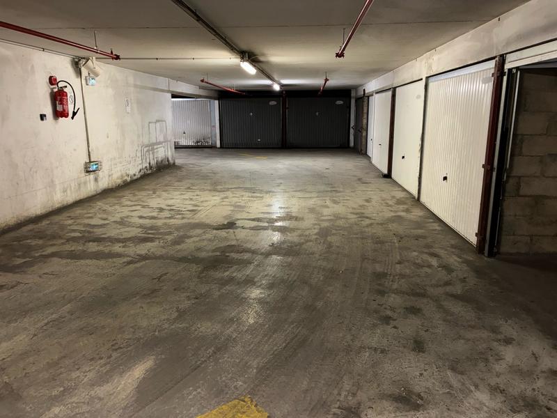 Parking / Garage - 15 m²
