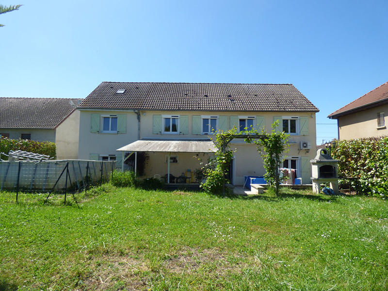 Maison - 166 m² - 8 pièces