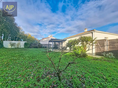 Maison - 96 m² - 4 pièces