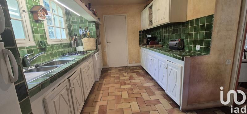 Maison - 240 m² - 7 pièces