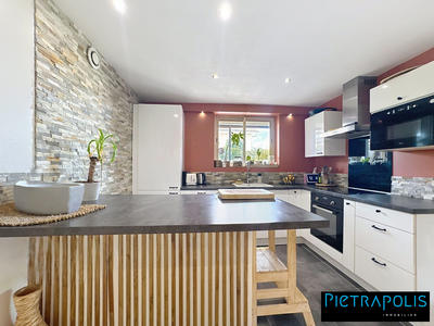 Maison - 109 m² - 4 pièces