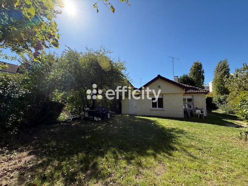 Maison - 80 m² - 5 pièces