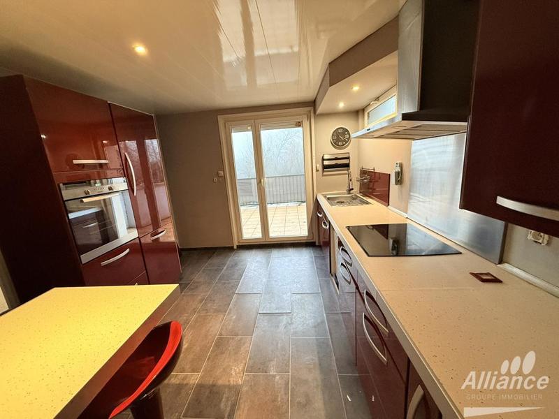 Maison - 120 m² - 6 pièces