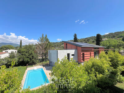 Villa - 340 m² - 5 pièces