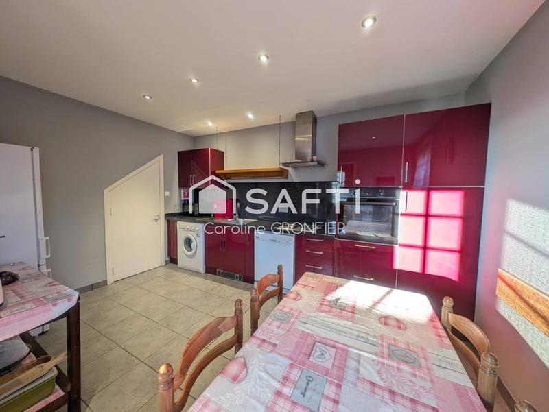 Maison - 323 m² - 11 pièces