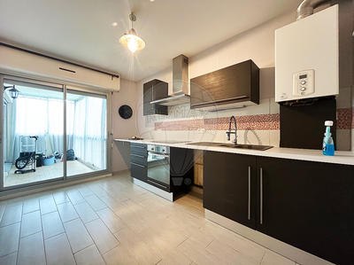 Appartement - 67 m² - 4 pièces