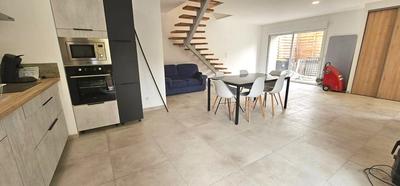 Maison - 99 m² - 4 pièces