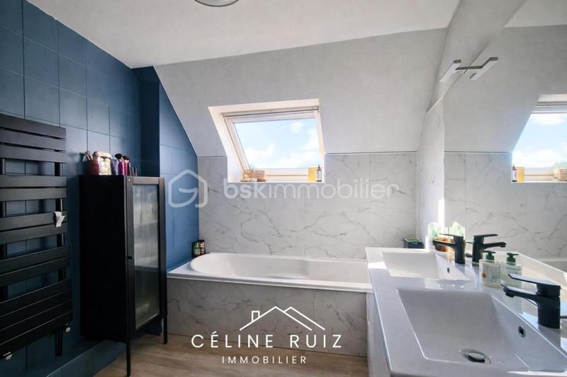 Maison - 115 m² - 6 pièces