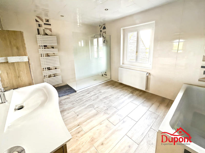 Maison - 147 m² - 5 pièces