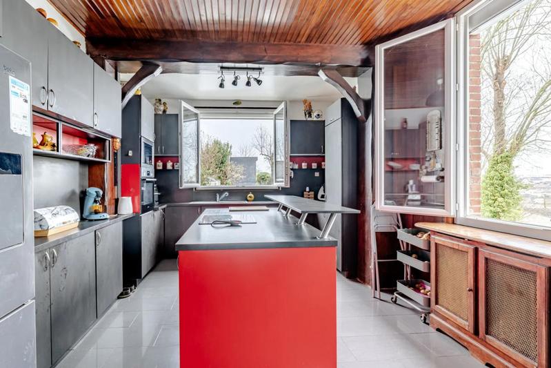 Maison - 200 m² - 5 pièces