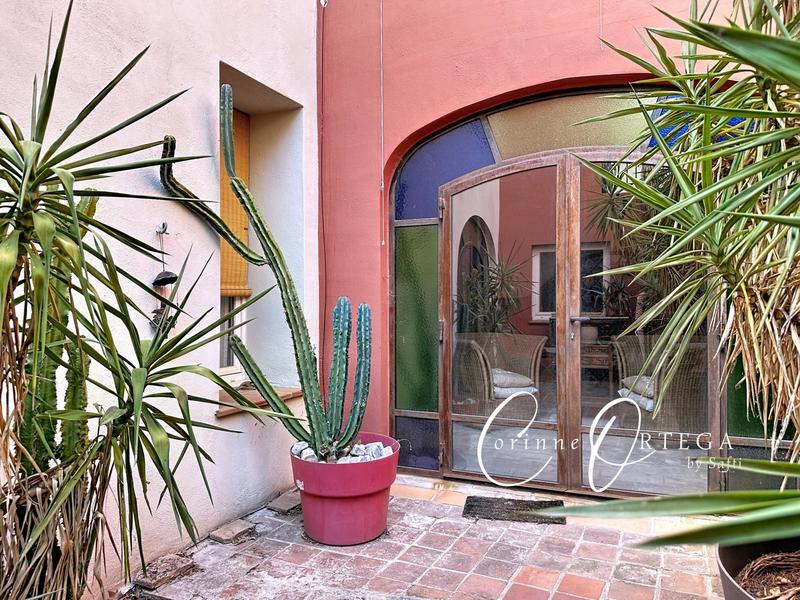 Maison - 220 m² - 7 pièces