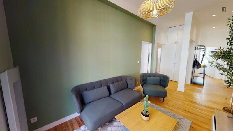 Chambre - 9 m² - 5 pièces