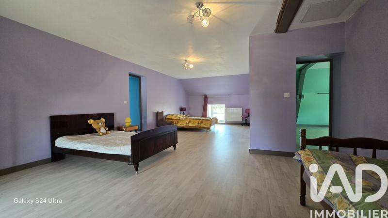 Maison - 295 m² - 10 pièces