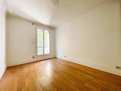 Appartement - 72 m² - 4 pièces