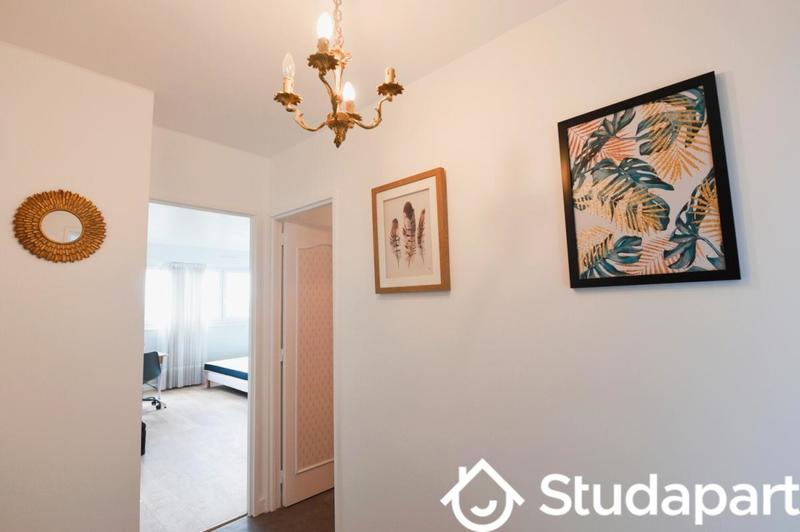 Chambre - 14 m² - 1 pièce