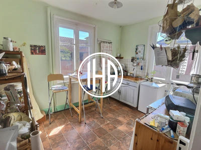 Maison - 92 m² - 5 pièces